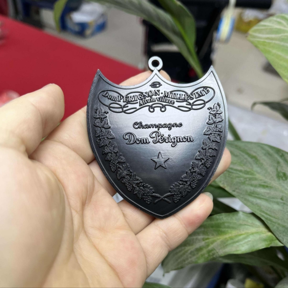 Dom perignon champagne Moët keychain